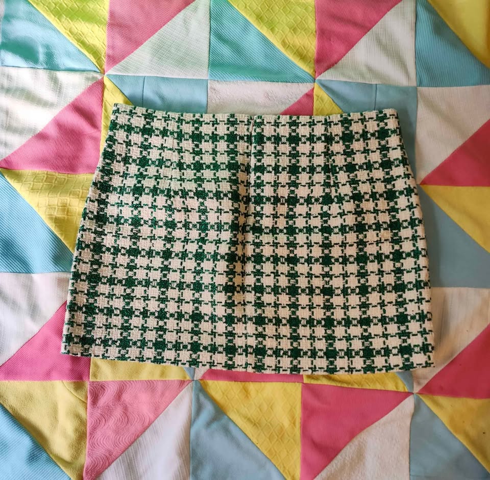 Green and white tweed skirt by Zara! - photo 2