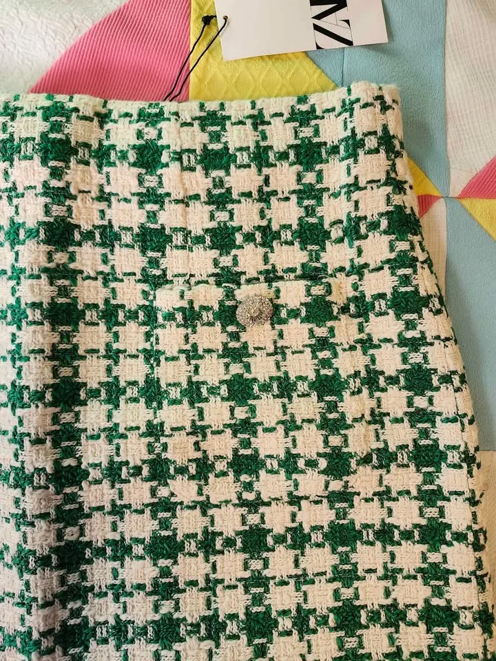 Green and white tweed skirt by Zara! image indicator(3)