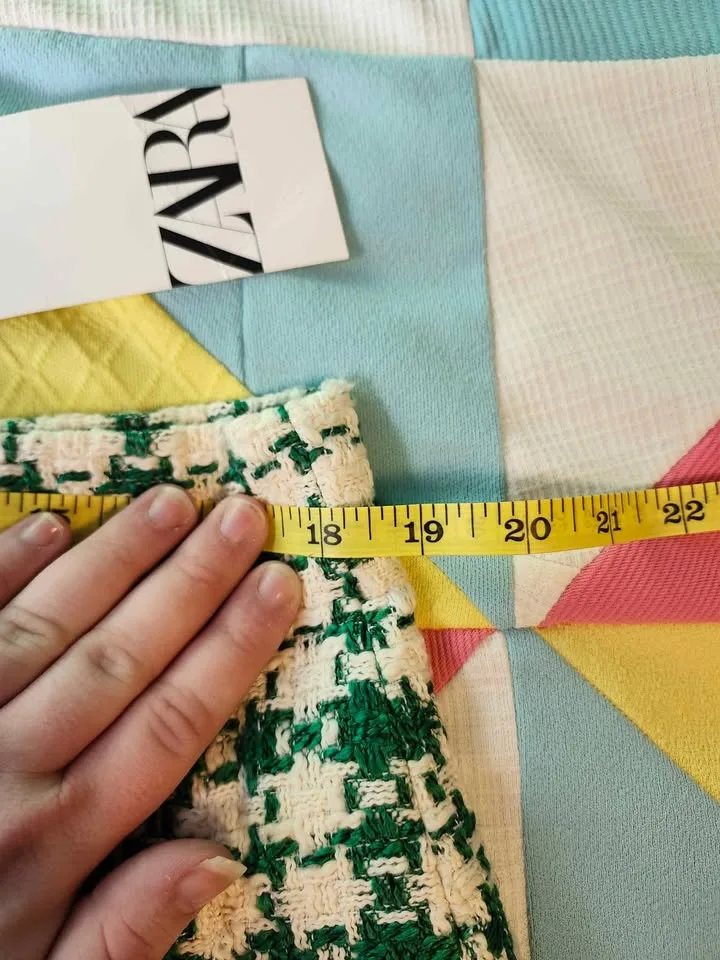 Green and white tweed skirt by Zara! image indicator(5)