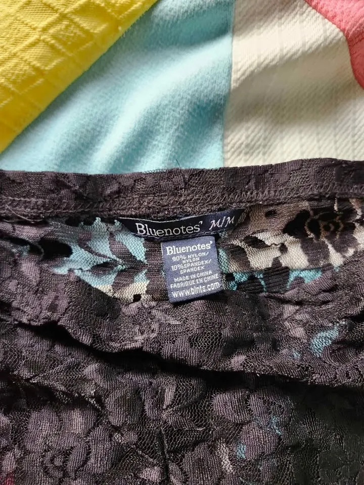 Black floral lace leggings image indicator(2)