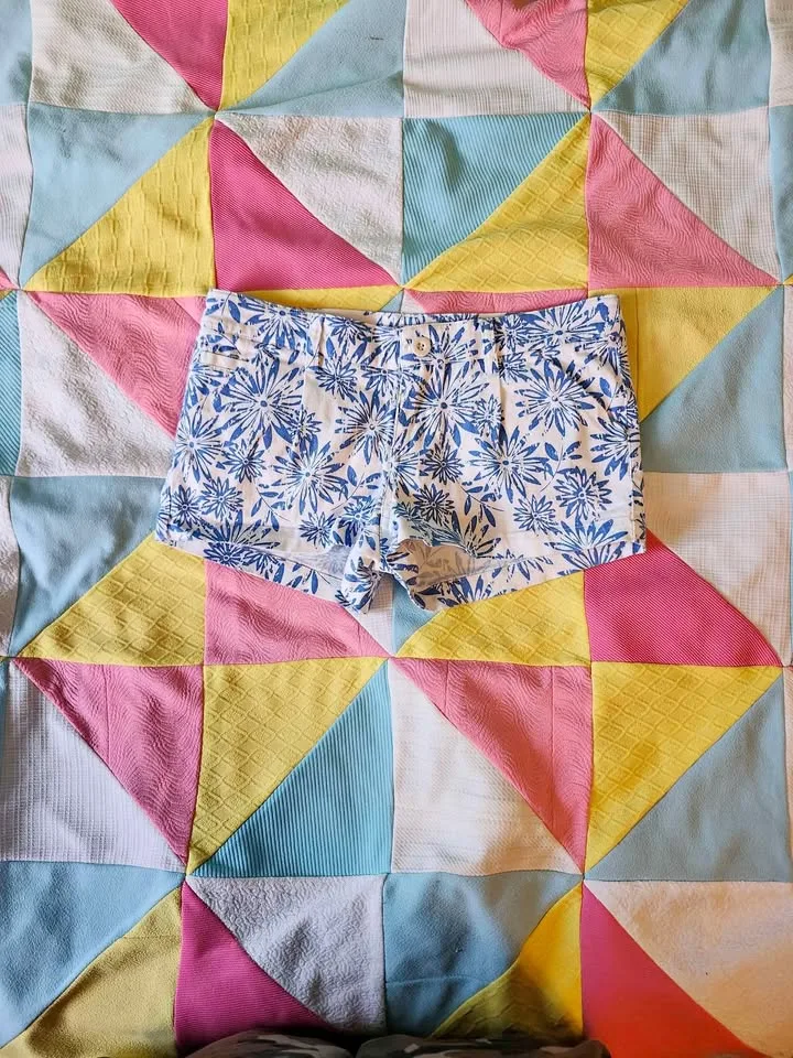 Blue and white 725 Originals shorts thumbnail