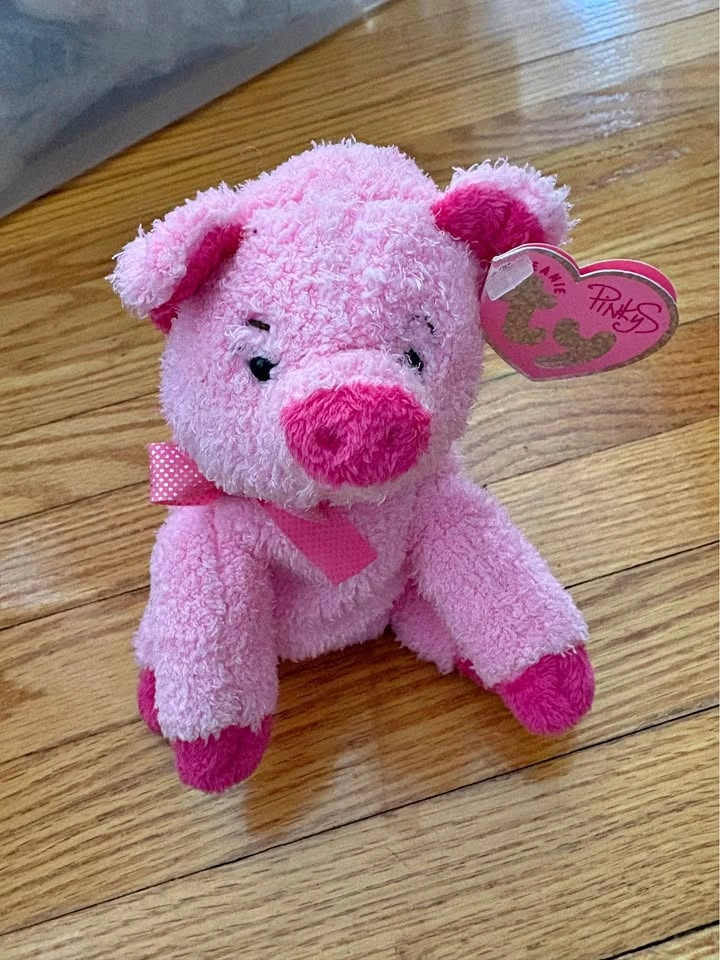 Ty Beanie Baby Pinky the Pig Plush