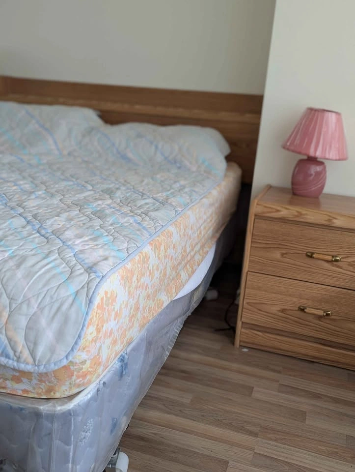 5-piece Bedroom Set - Good Condition - photo 2