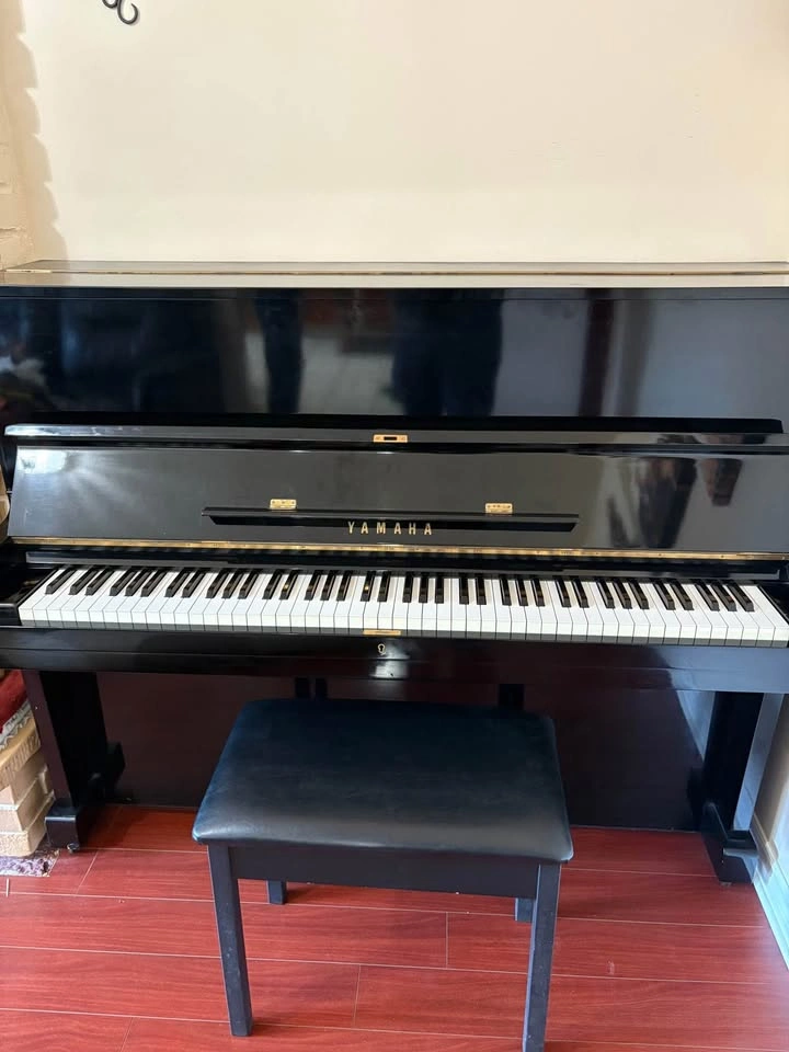 Yamaha U1 Upright Piano