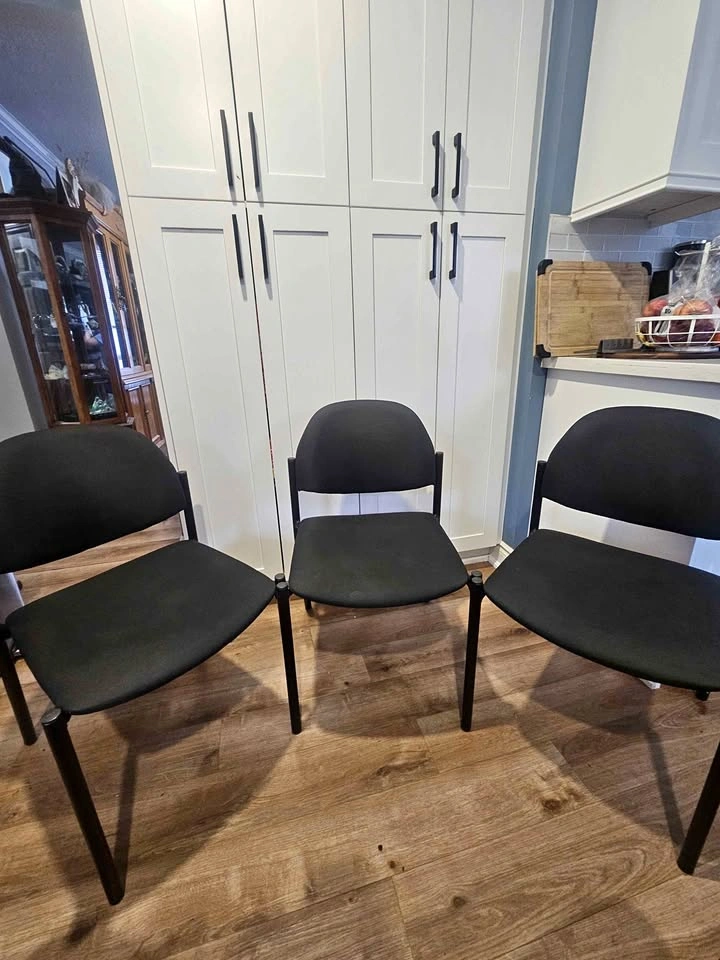 3 Black Chairs