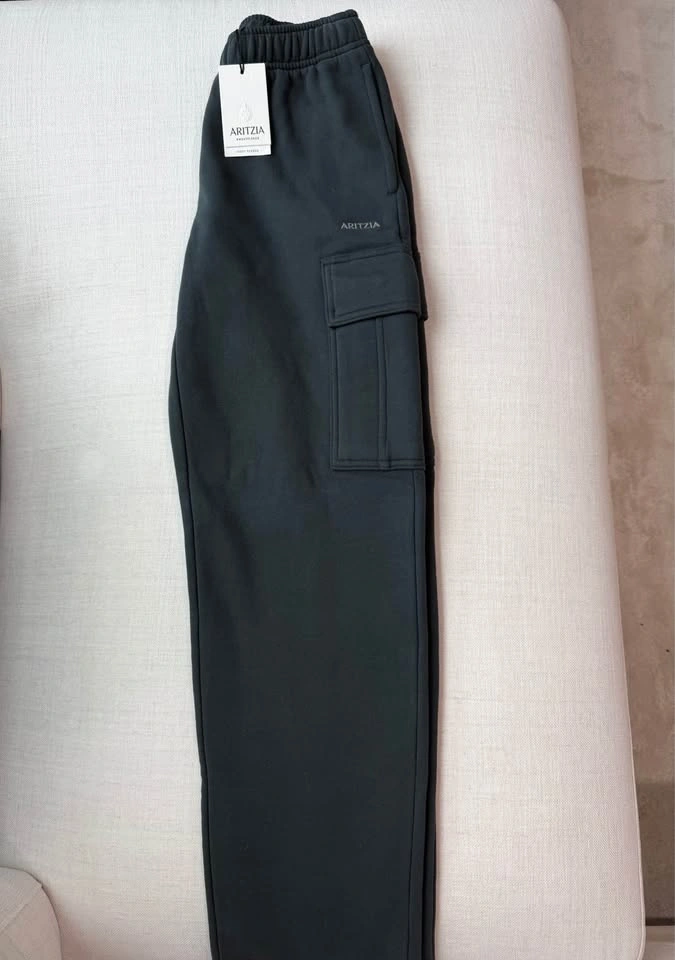 Aritzia Cozy Sweatfleece Mega Cargo Sweatpant XS Tall NWT - photo 2