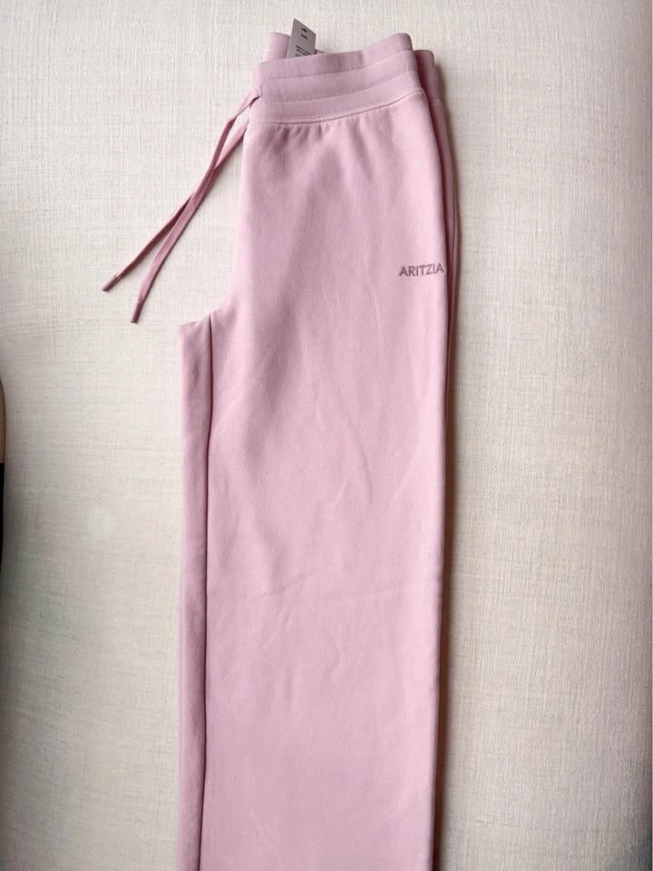 Aritzia Cozy Sweatfleece Snug Banded Sweatpant XS NWT - photo 2