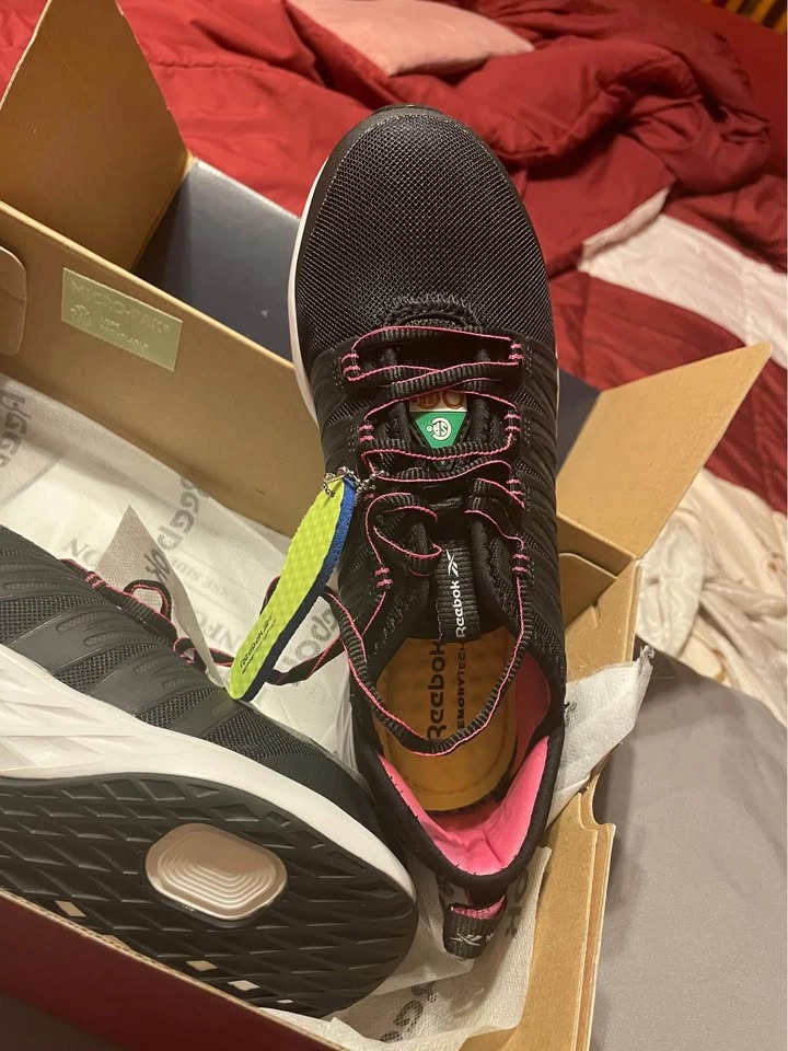 Women’s safety shoes