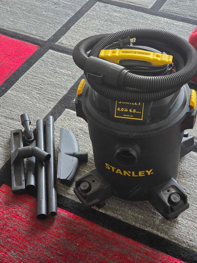 Stanley 4hp, 6 Gallon Wet/Dry Vac