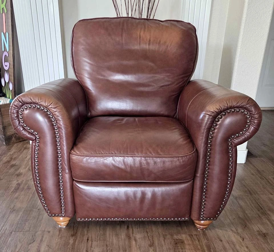Classic Leather Club Chair