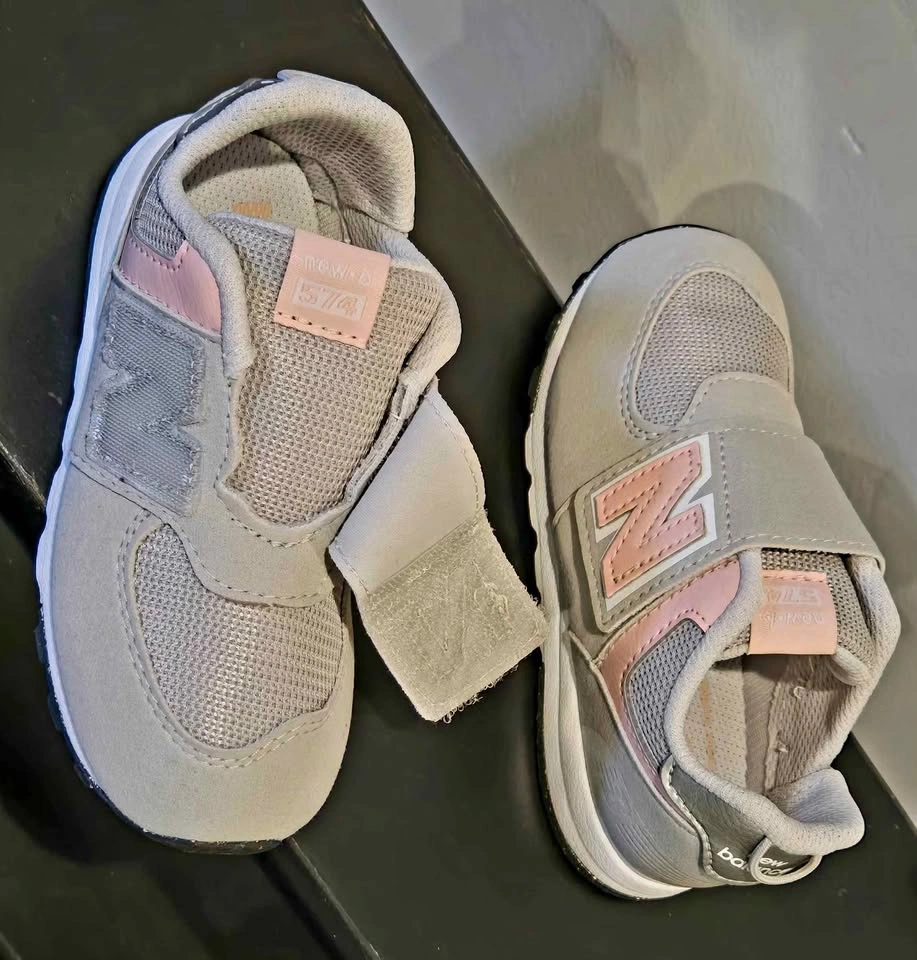 Brand New New Balance 574 Toddler Sneakers Grey/Pink Velcro Size - photo 5