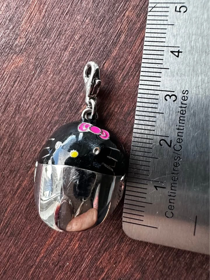 Sanrio Hello Kitty Helmet Keychain Charm 2005 & Pink Tag 2009 - photo 5