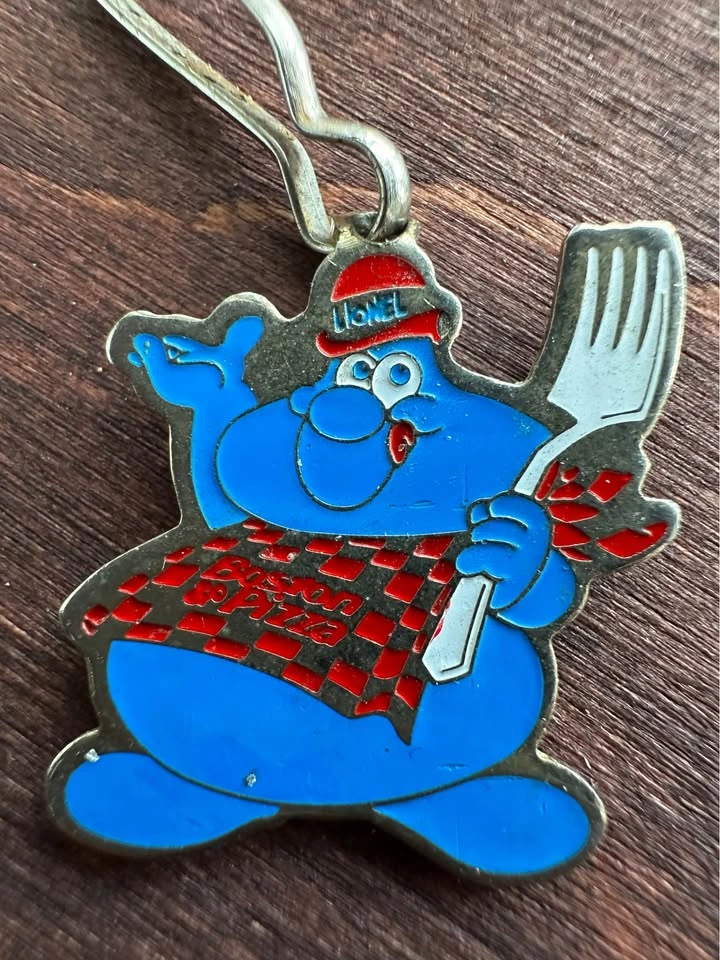 Vintage Lionel Boston Pizza Charm - photo 2