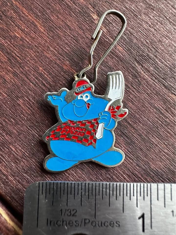 Vintage Lionel Boston Pizza Charm - photo 5