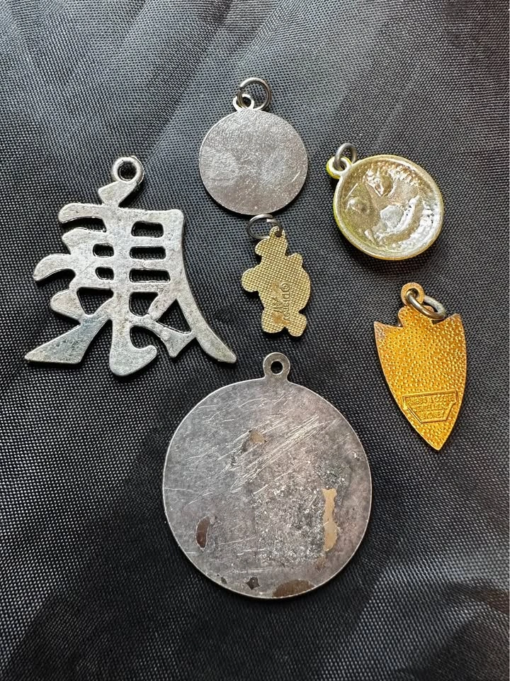 Cool Charms & Pendants Lot - photo 4