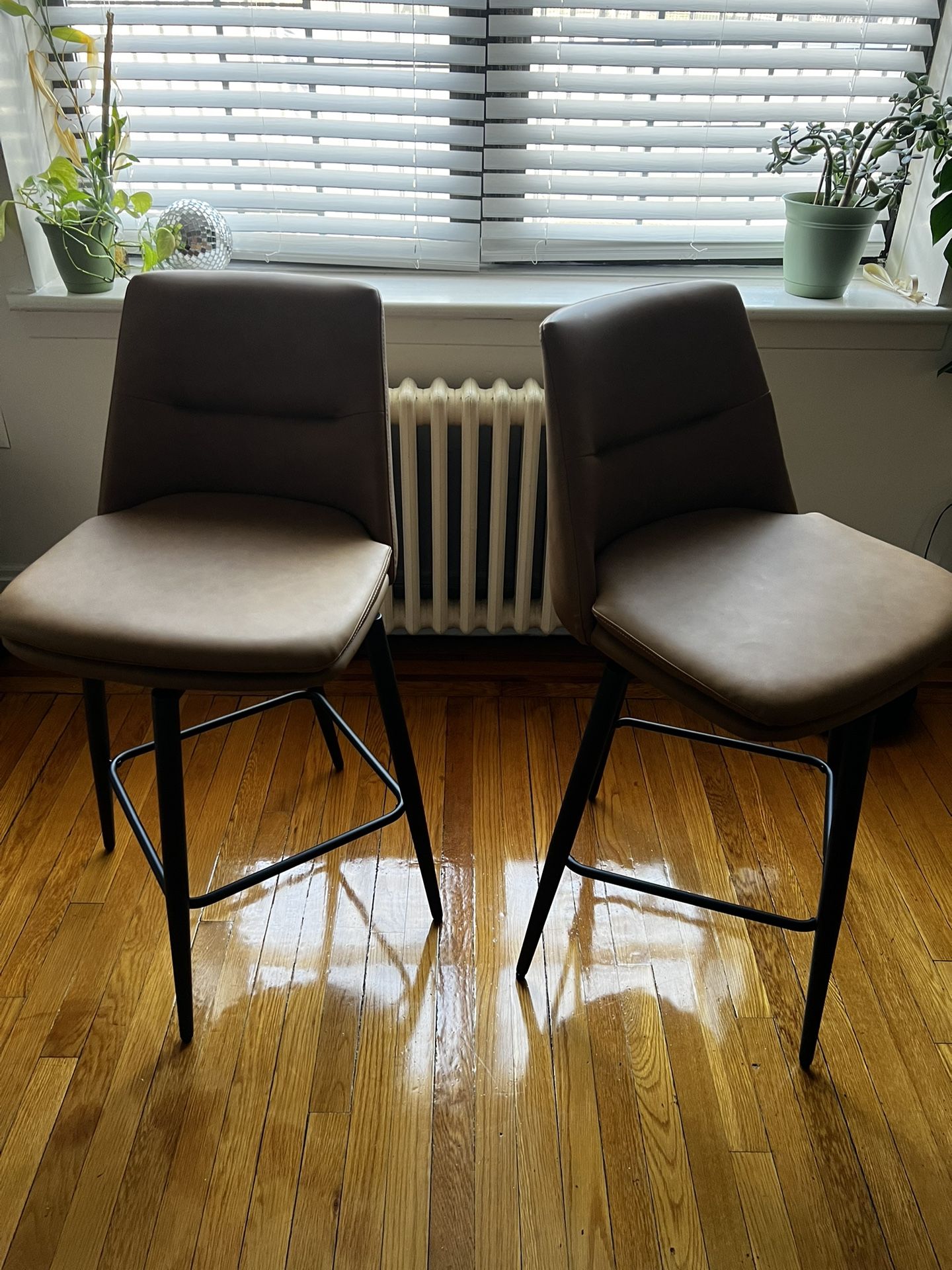 Brown Counter Height Bar Stools Set of 2 - photo 4