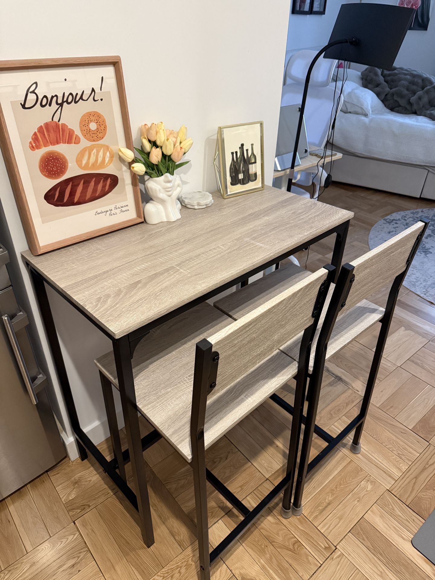 Kitchen Table With 2 Chairs