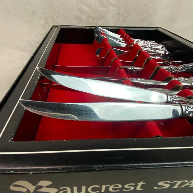 Oneida Baycrest Stainless Steel Butter Knives image indicator(7)