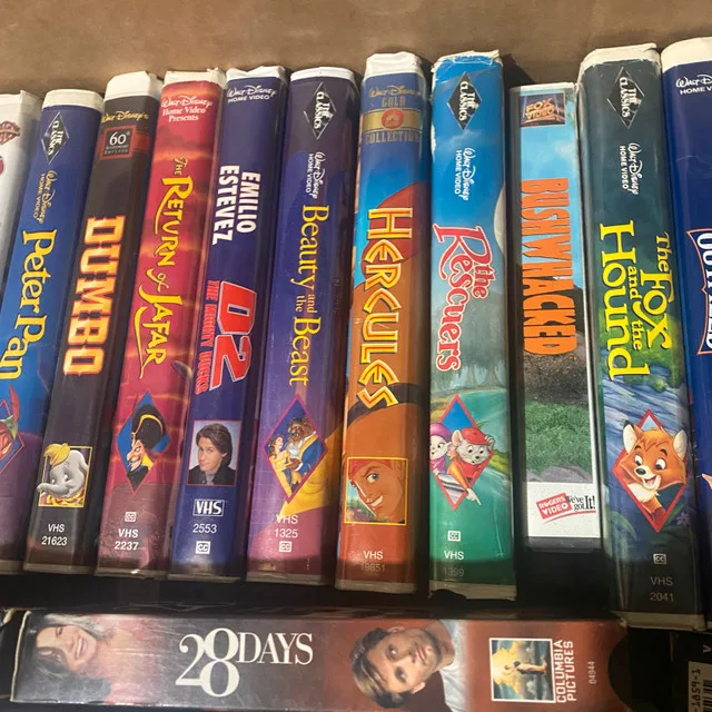 Large Collection of VHS Movies approx 80 Tapes image indicator(3)