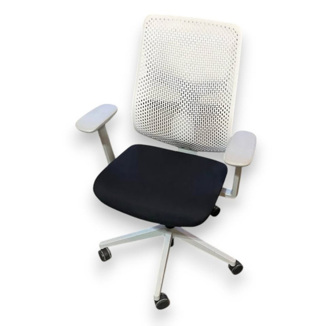 Verus Task Chair Herman Miller TriFlex Polymer Back