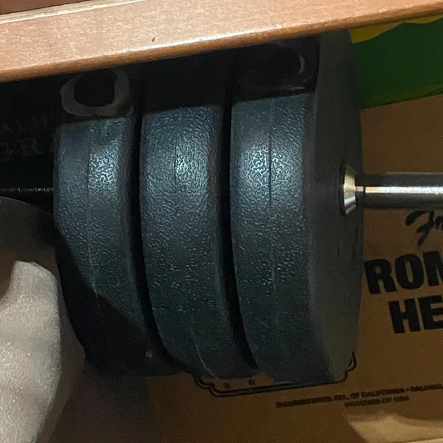 Bench Press w/ Barbell 30kg image indicator(3)
