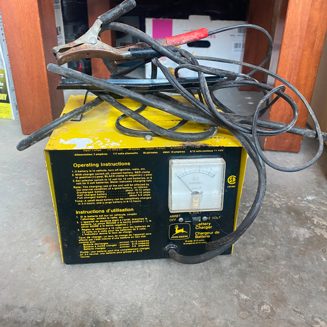 JOHN DEERE TY5109 BATTERY CHARGER 10 AMP
