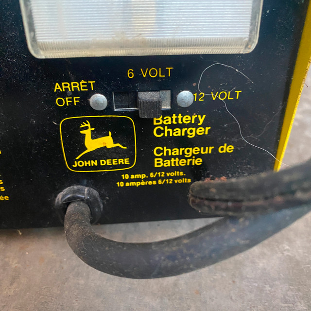JOHN DEERE TY5109 BATTERY CHARGER 10 AMP - photo 5