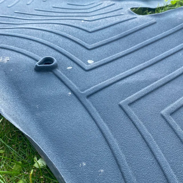 Kia Sedona Rubber Mat 2nd & 3rd Row - Great for Winter image indicator(5)