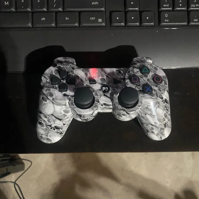 PS3 80gb Modded c/w built-in games image indicator(3)