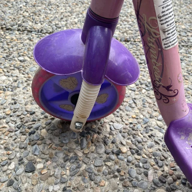 Girl toddler 3-wheel scooter 3-6yrs old image indicator(3)