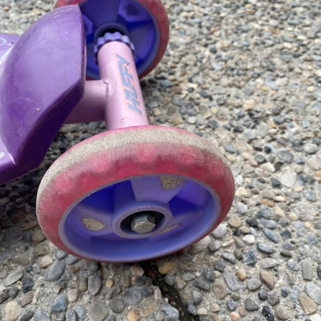 Girl toddler 3-wheel scooter 3-6yrs old image indicator(4)