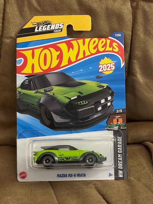 Hot Wheels Mazda MX-5 Miata - photo 4