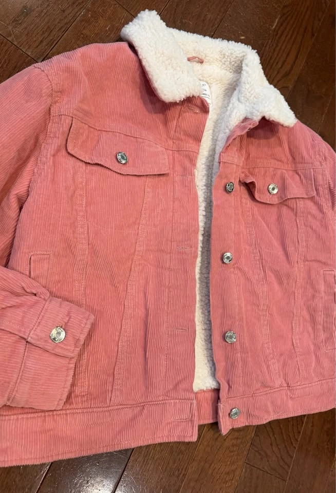 Like New Girl’s Size 10/11 Sherpa Lined Pink Corduroy Jacket $12 - photo 4