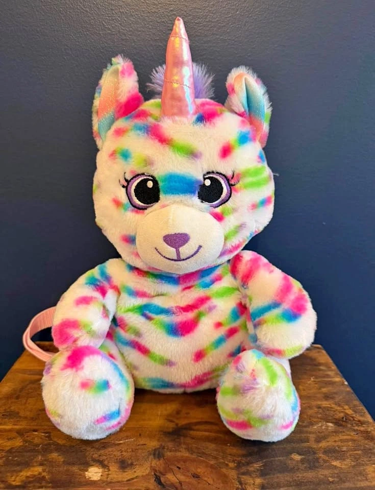 NWOT Carried Away Unicorn Backpack $8