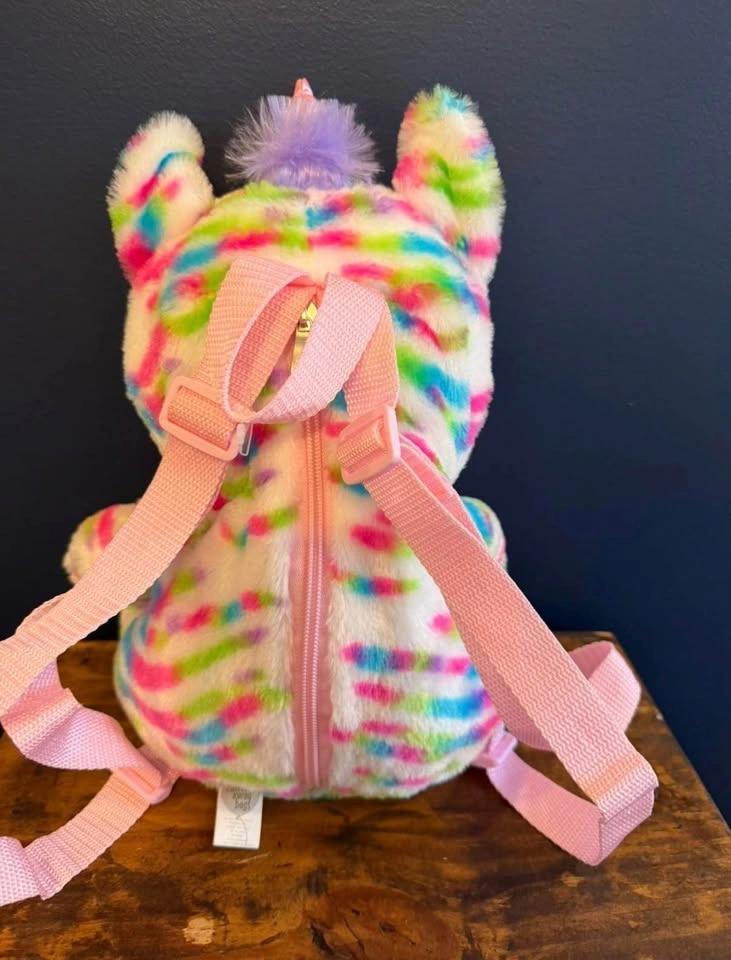 NWOT Carried Away Unicorn Backpack $8 - photo 2