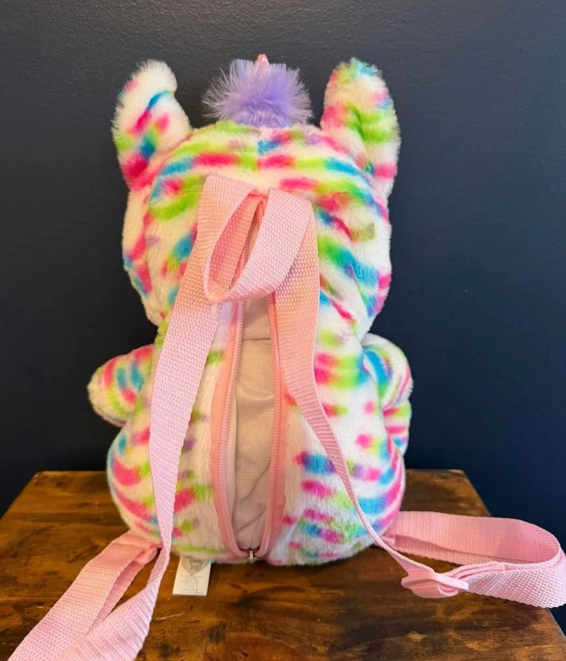 NWOT Carried Away Unicorn Backpack $8 - photo 3