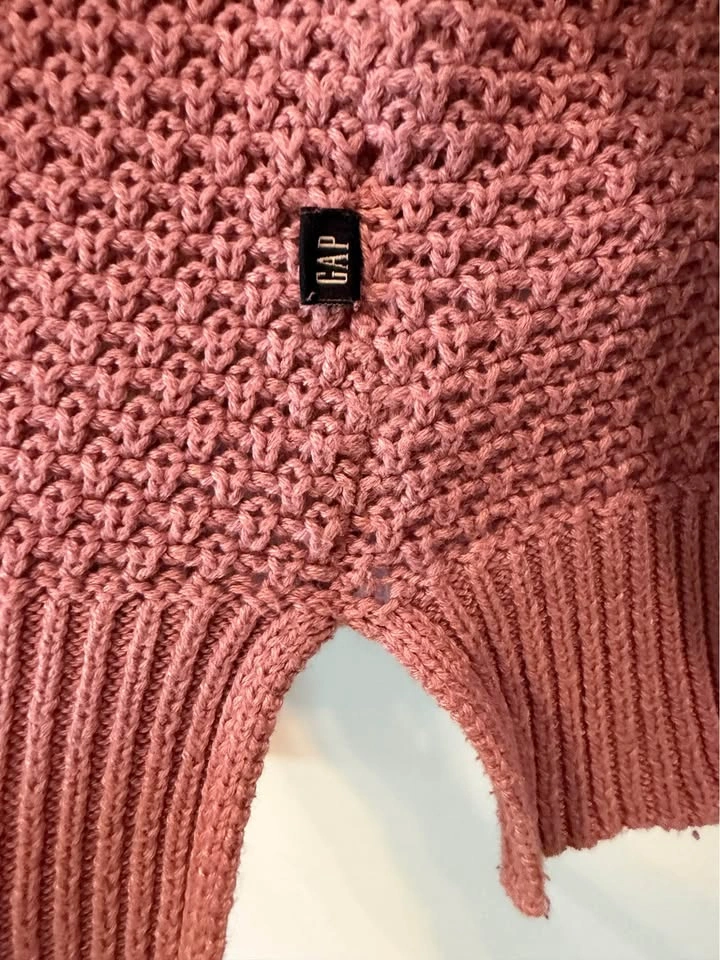 Like New GAP Women's Size Small Textured Sweater $25 - photo 3