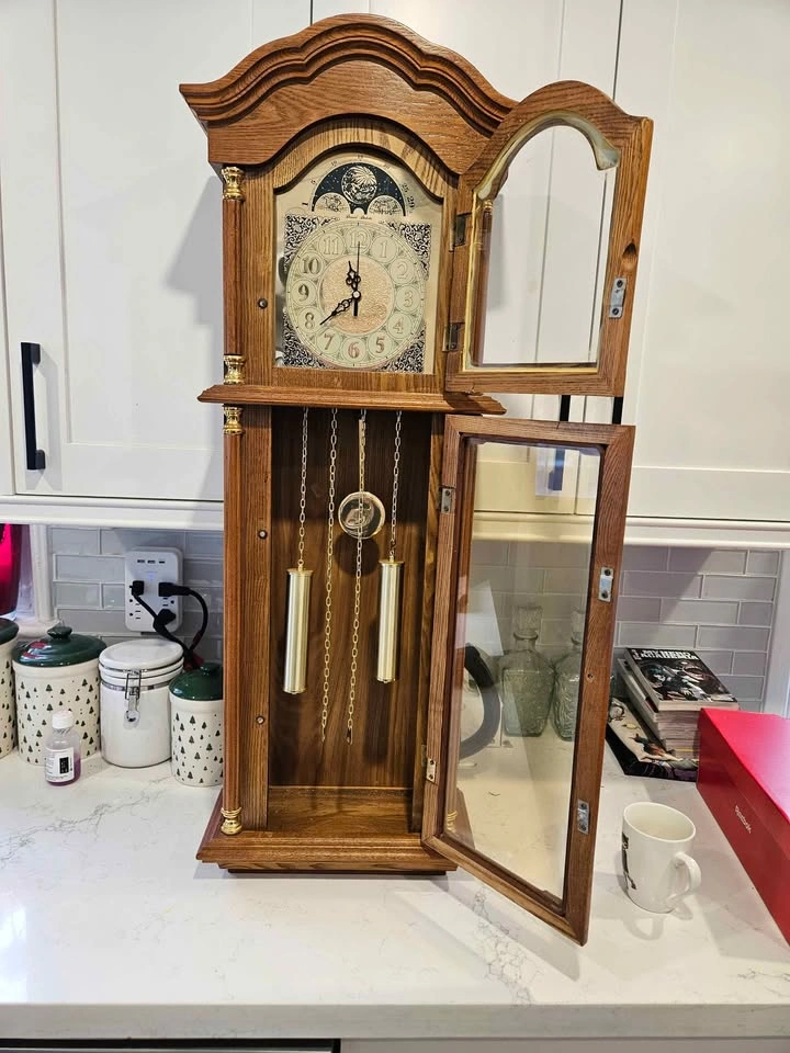 Solid Wood Pendulum Wall Clock – Quartz Movement - photo 2