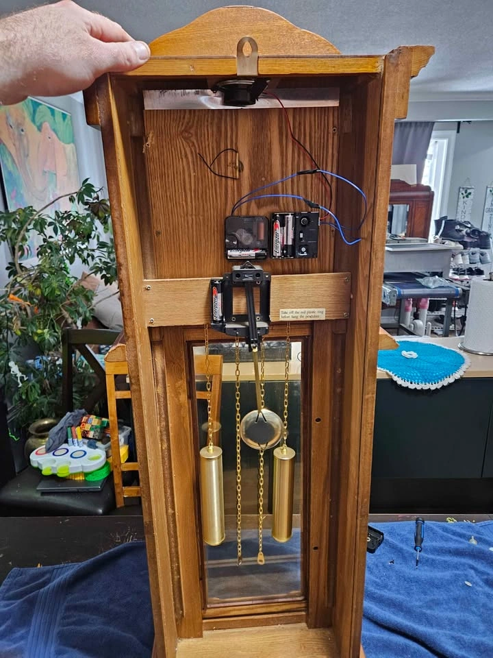Solid Wood Pendulum Wall Clock – Quartz Movement - photo 4