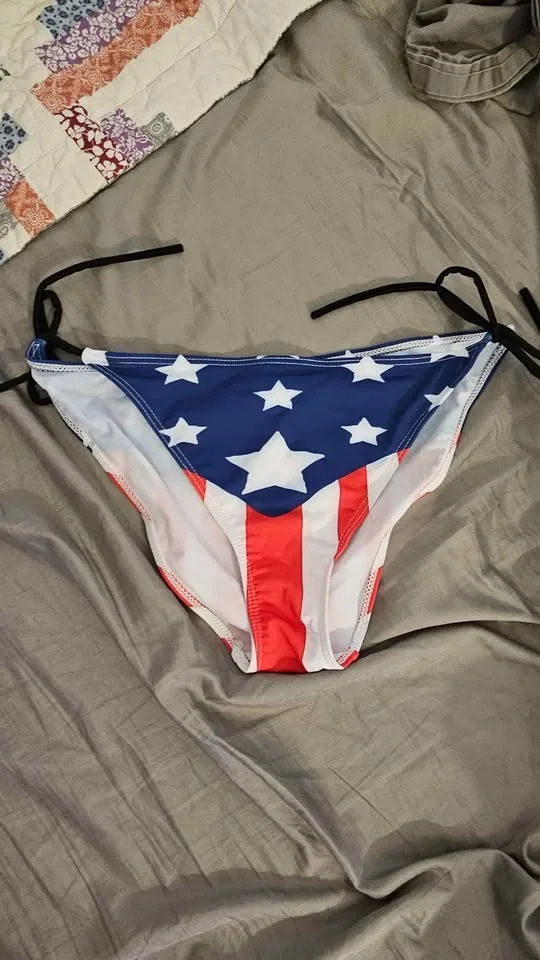 American flag bikini image indicator(3)