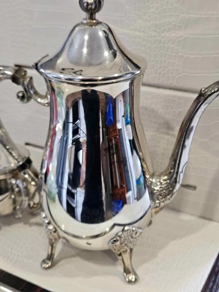 Vintage Silverplate Coffee Pot & Sugar Bowl Set - photo 4