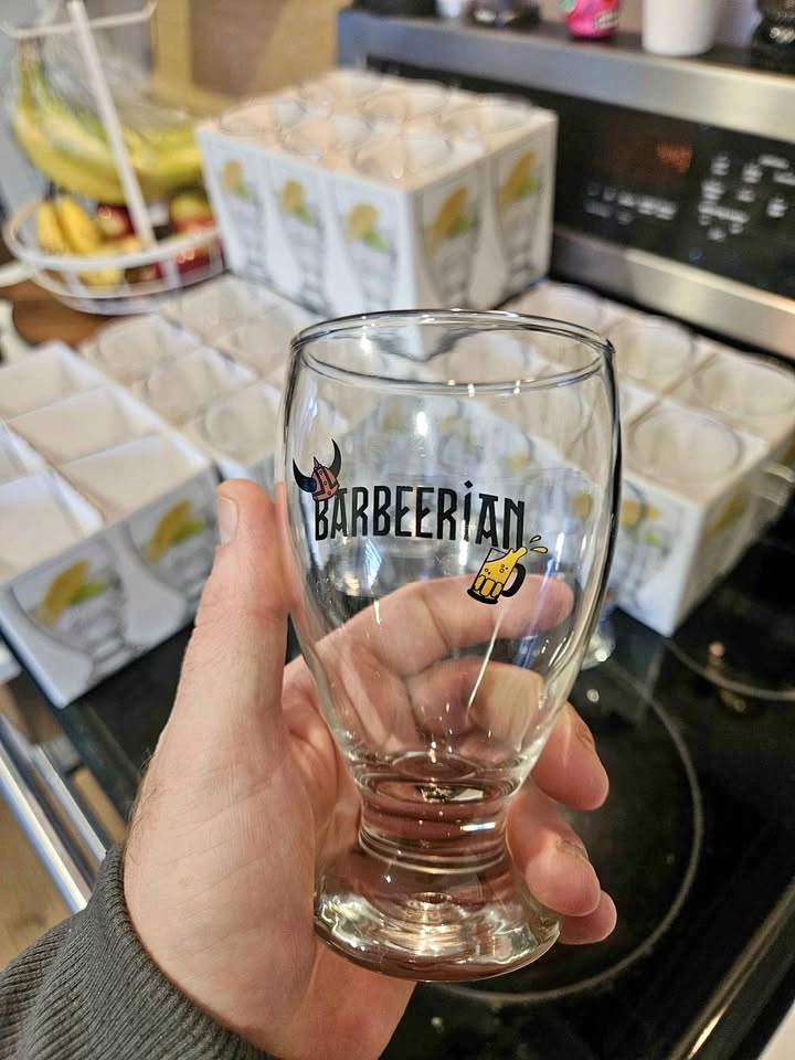 Set of 30 Matching Beer Glasses – Party / Home Bar Set