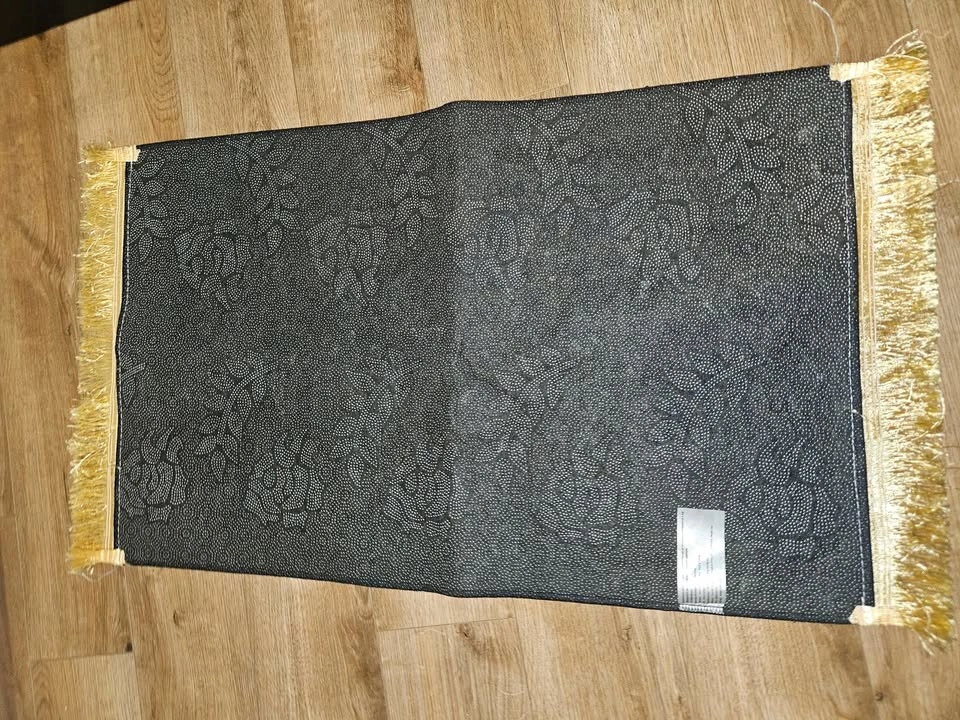 Decorative Prayer Rug / Wall Tapestry – 35” x 20” - photo 4