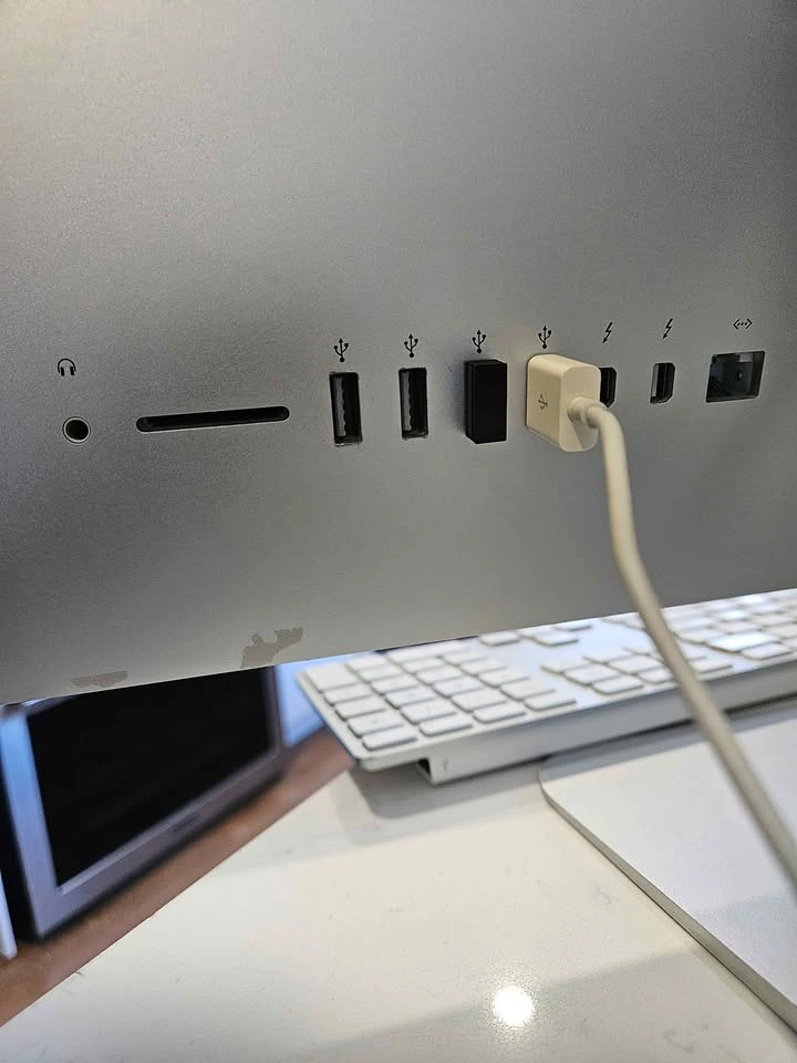 21.5” Desktop Computer i5 8GB RAM – Keyboard & Mouse Included - photo 3