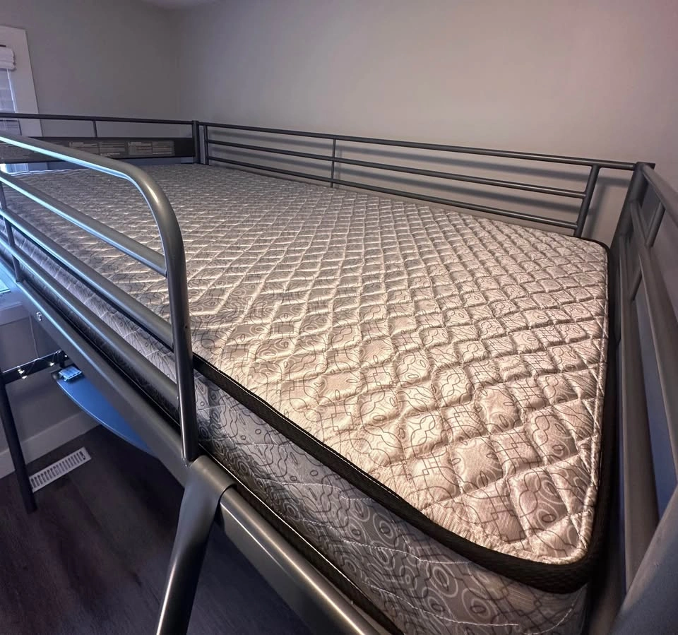 IKEA SVÄRTA Loft Bed with Desk & Twin Mattress - photo 4