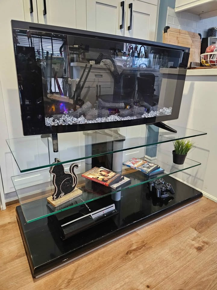 Modern Tempered Glass TV Stand / Media Console – Sturdy & Sleek - photo 2