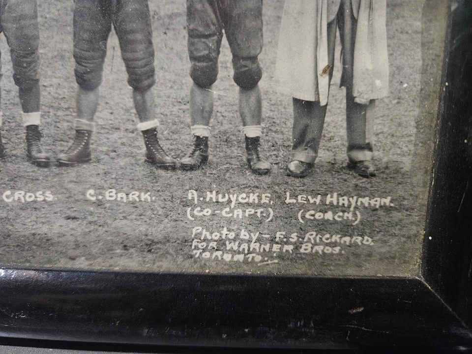 Framed 1941 U.T.S. Senior Rugby Team Photo - photo 4