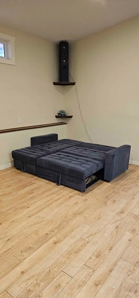 Like New King Size Pull Out Sectional - photo 2