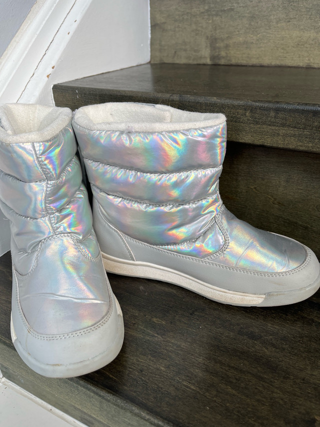 Girls winter boots Size :3