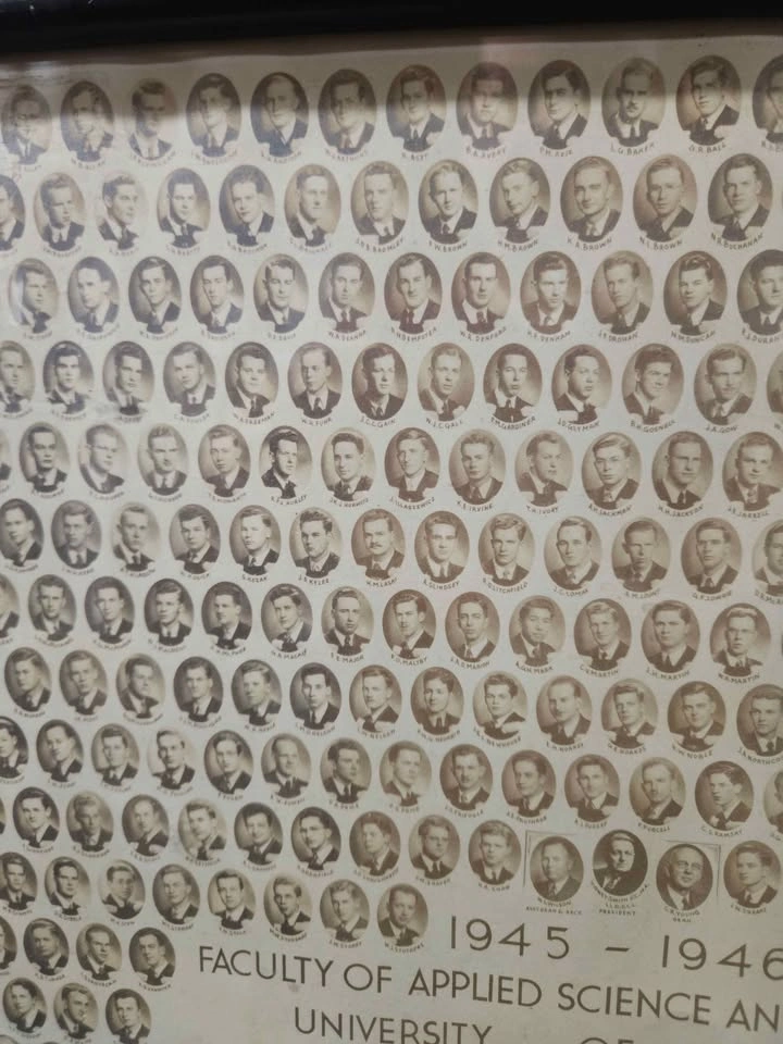 1945–1946 University of Toronto Engineering Composite Photo - photo 5